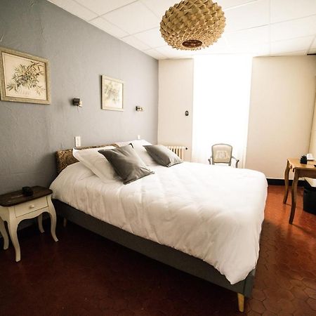 Logis Hotel Restaurant De Provence โอรองช์ ภายนอก รูปภาพ
