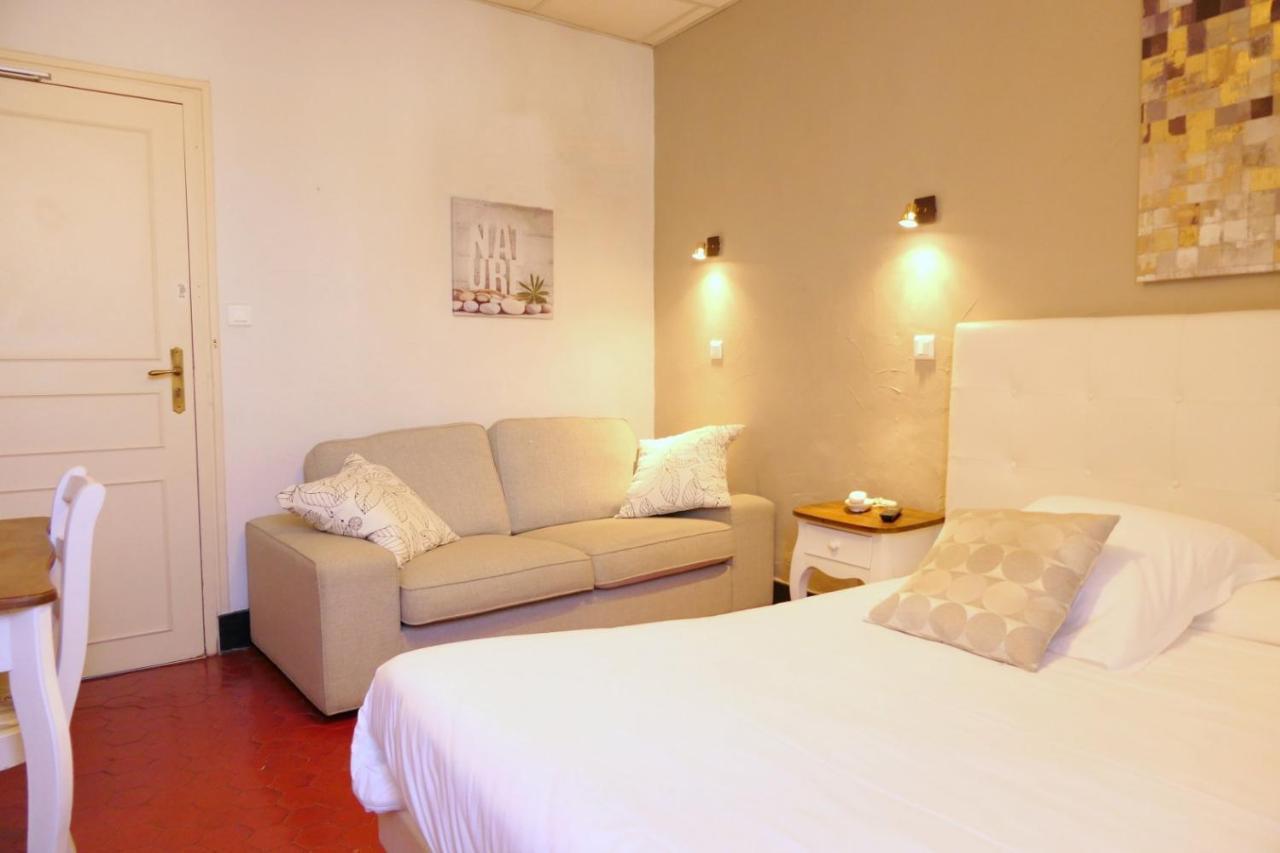 Logis Hotel Restaurant De Provence โอรองช์ ภายนอก รูปภาพ
