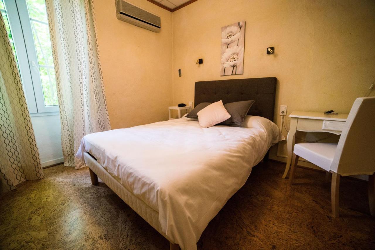 Logis Hotel Restaurant De Provence โอรองช์ ภายนอก รูปภาพ