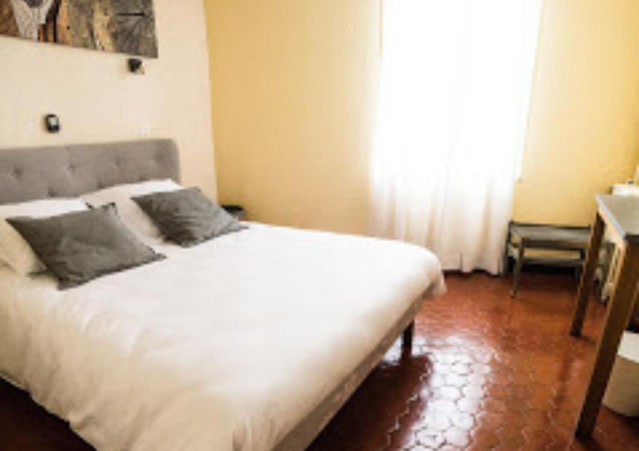 Logis Hotel Restaurant De Provence โอรองช์ ภายนอก รูปภาพ