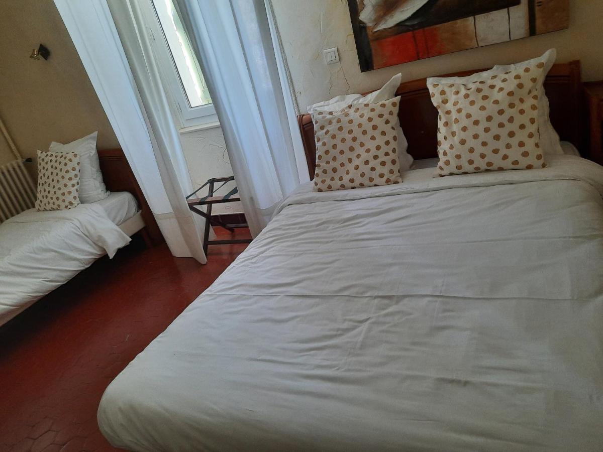 Logis Hotel Restaurant De Provence โอรองช์ ภายนอก รูปภาพ